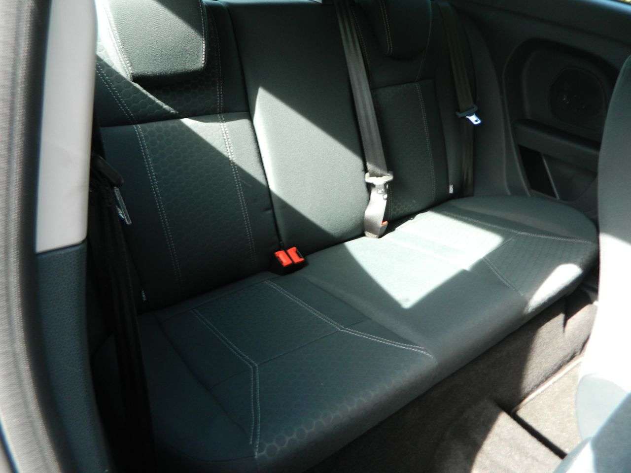 2011 FORD FIESTA 2011 FORD FIESTA