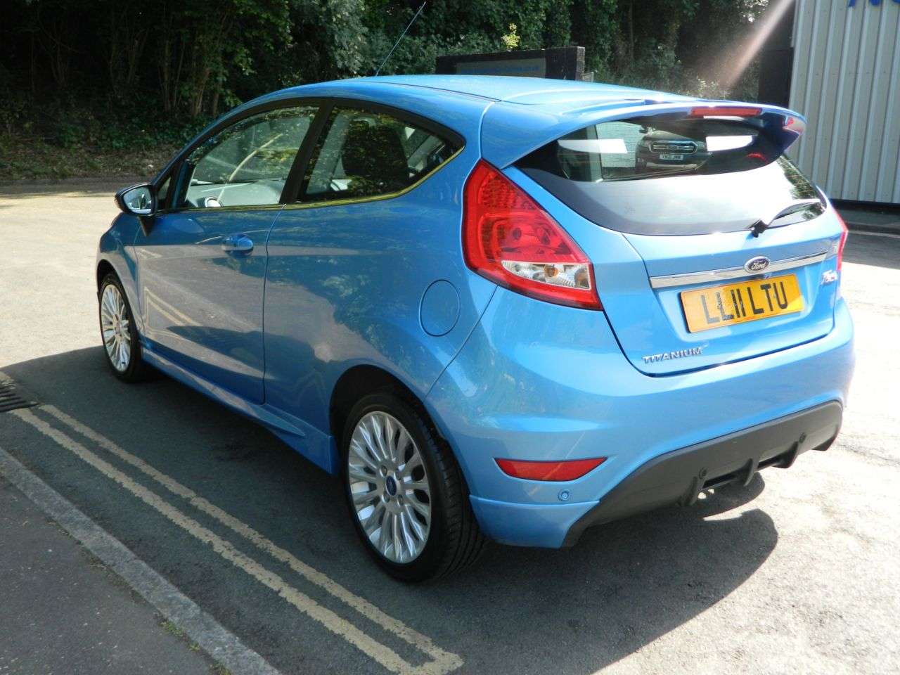 A 2011 FORD FIESTA 1.4 Titanium Hatchback 3dr Petrol Manual (133 g/km, 94 bhp) GENUINE 16247 M A 2011 FORD FIESTA 1.4 Titanium Hatchback 3dr Petrol Manual (133 g/km, 94 bhp) GENUINE 16247 M