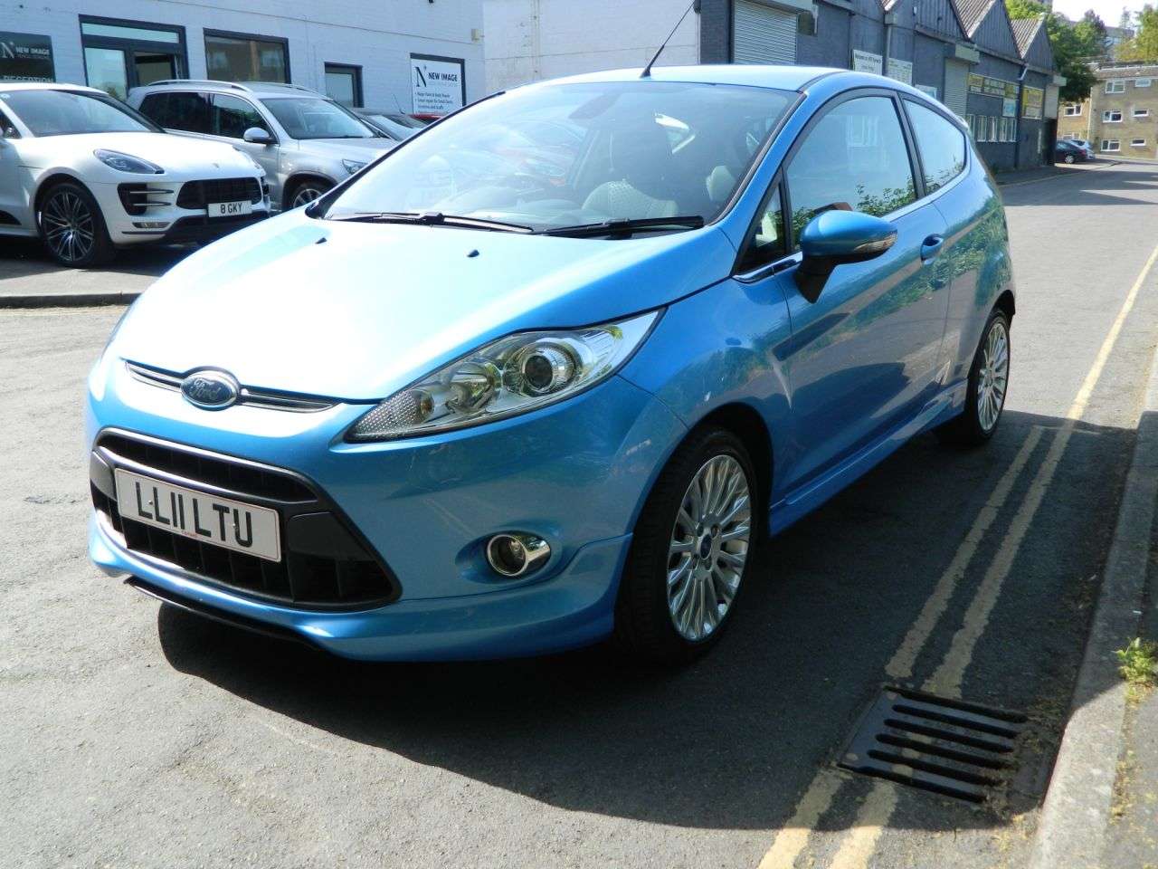 2011 FORD FIESTA 2011 FORD FIESTA