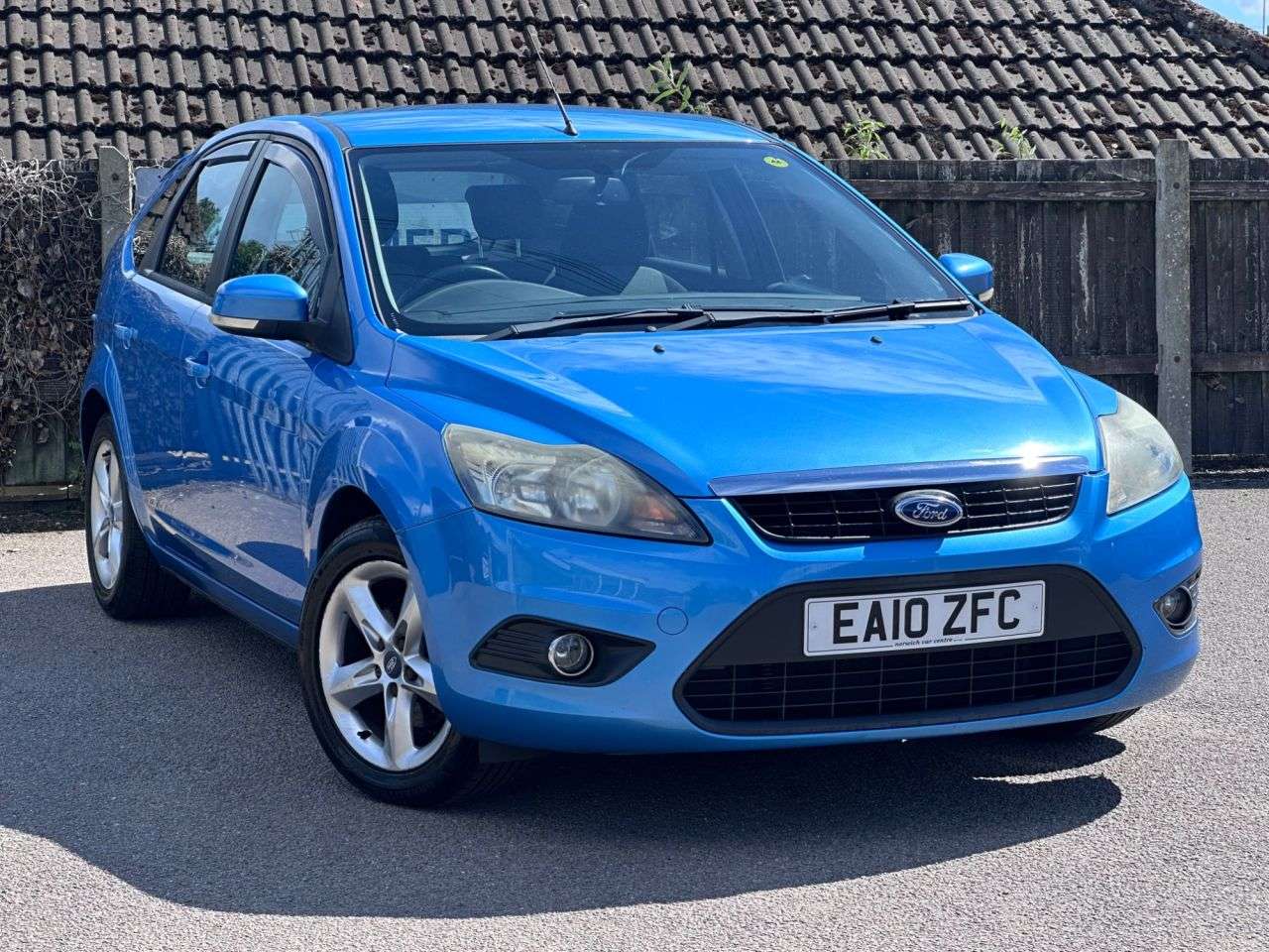 A 2010 FORD FOCUS 1.6 Zetec S Hatchback 5dr Petrol Manual (157 g/km, 113 bhp) A 2010 FORD FOCUS 1.6 Zetec S Hatchback 5dr Petrol Manual (157 g/km, 113 bhp)
