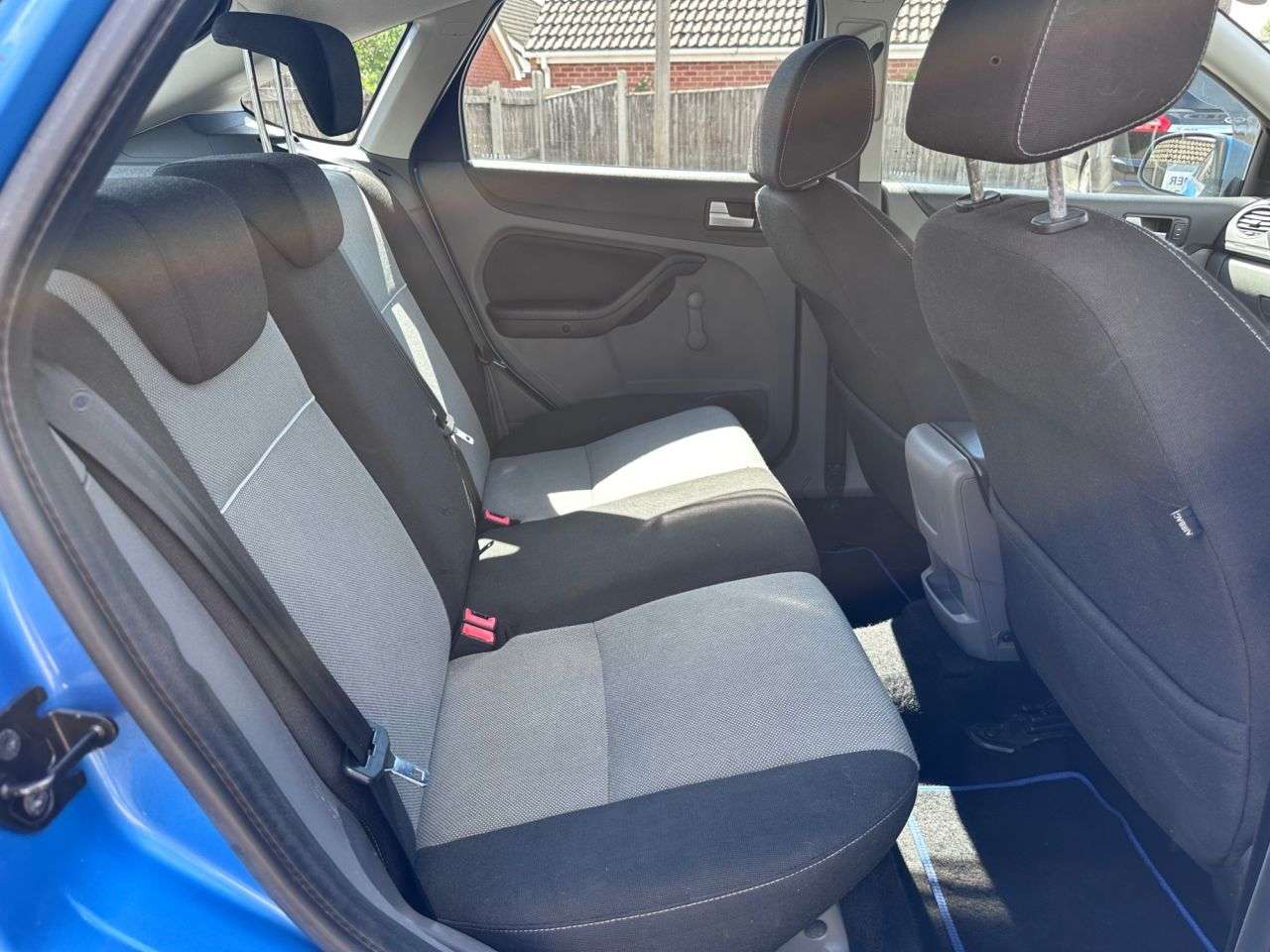 2010 FORD FOCUS 2010 FORD FOCUS