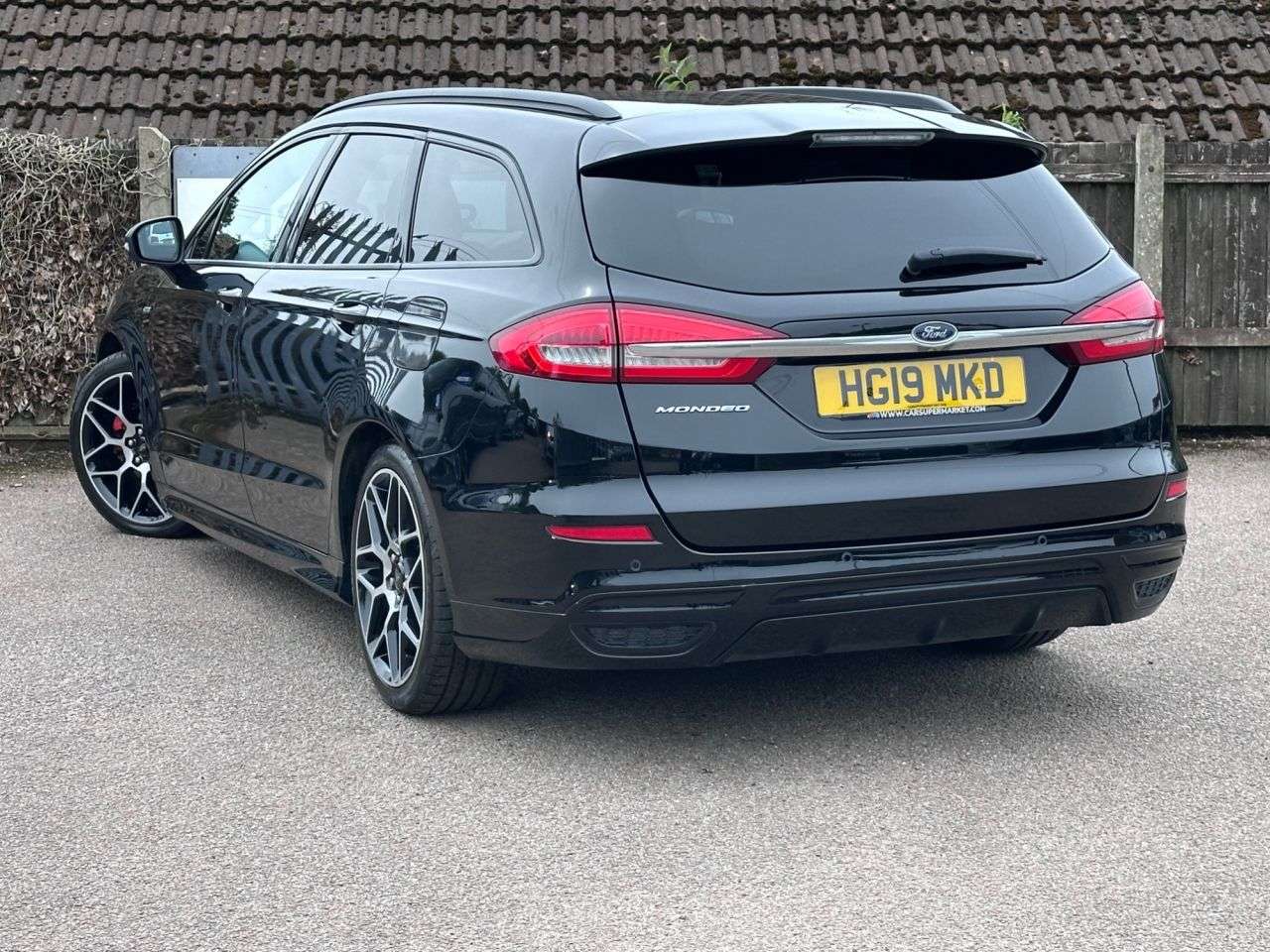 A 2019 FORD MONDEO 2.0 TDCi ST-Line Edition Estate 5dr Diesel Manual Euro 6 (s/s) (150 ps) A 2019 FORD MONDEO 2.0 TDCi ST-Line Edition Estate 5dr Diesel Manual Euro 6 (s/s) (150 ps)