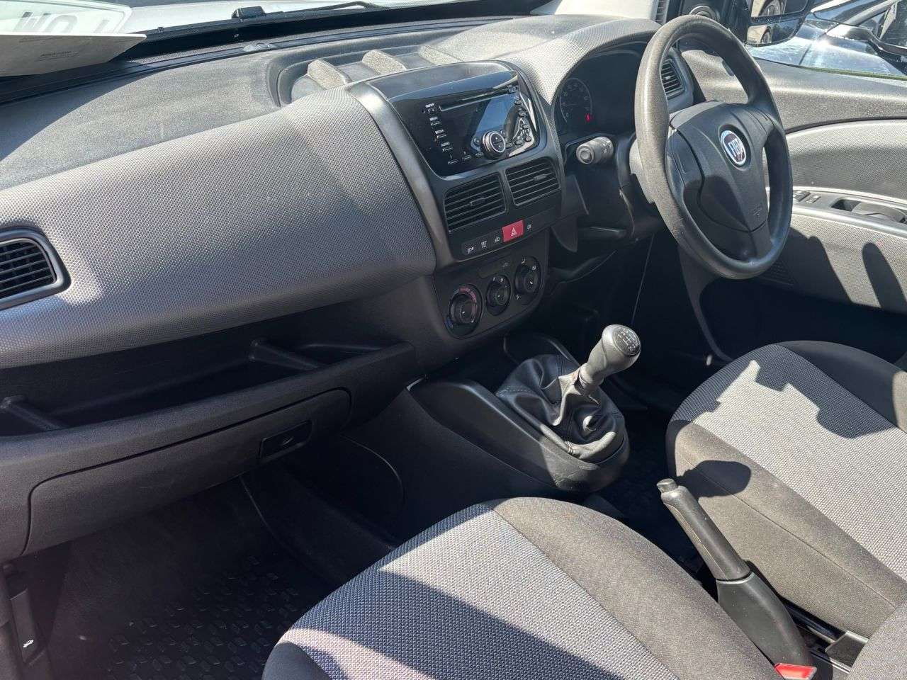 2011 FIAT DOBLO 2011 FIAT DOBLO
