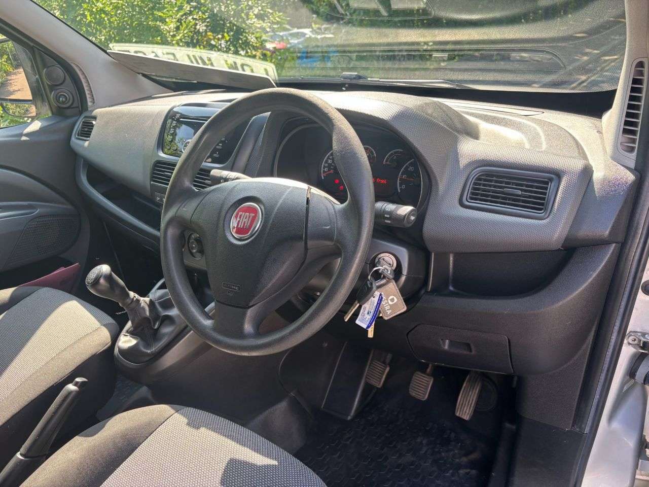 2011 FIAT DOBLO 2011 FIAT DOBLO