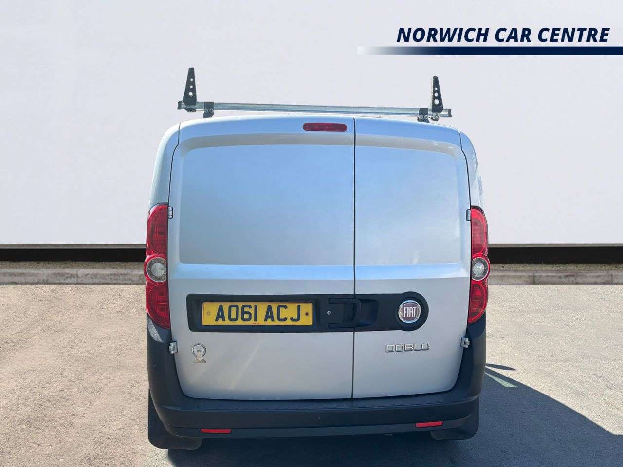 2011 FIAT DOBLO 2011 FIAT DOBLO