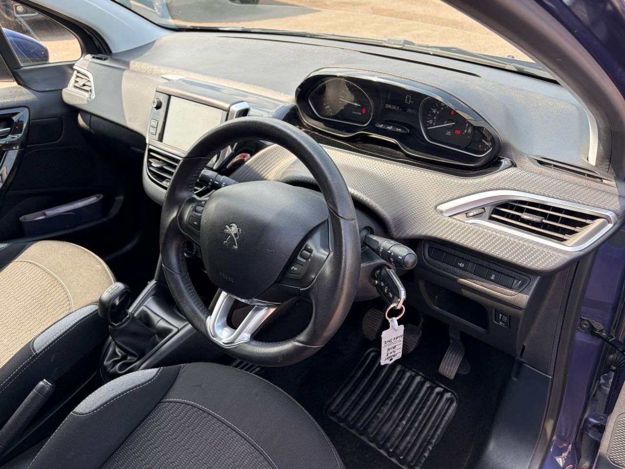 2016 PEUGEOT 208 2016 PEUGEOT 208