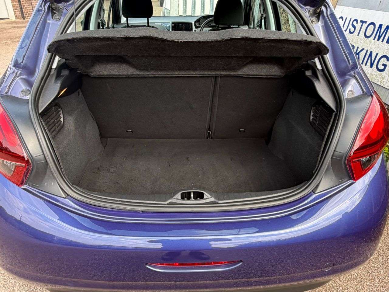 2016 PEUGEOT 208 2016 PEUGEOT 208