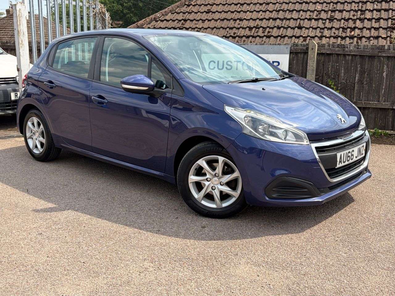 2016 PEUGEOT 208 2016 PEUGEOT 208