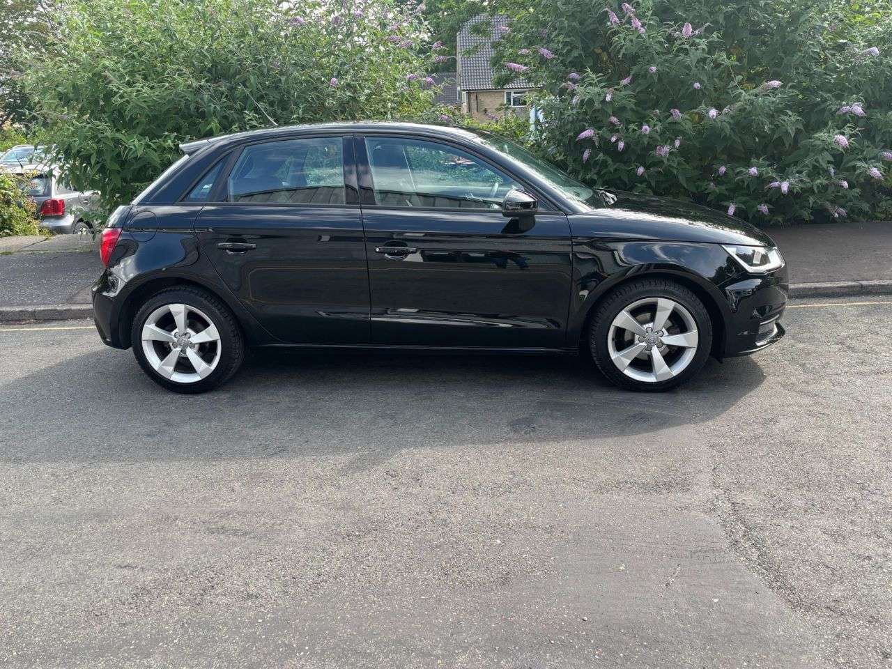 A 2018 AUDI A1 1.0 TFSI Sport Sportback 5dr Petrol Manual Euro 6 (s/s) (Nav) (95 ps) REAR A 2018 AUDI A1 1.0 TFSI Sport Sportback 5dr Petrol Manual Euro 6 (s/s) (Nav) (95 ps) REAR