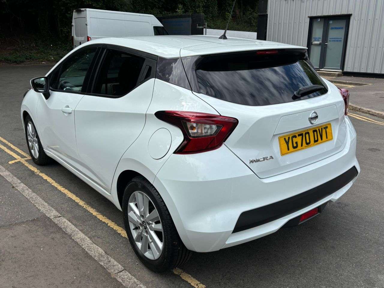 A 2020 NISSAN MICRA 1.0 IG-T Acenta Hatchback 5dr Petrol Manual Euro 6 (s/s) (100 ps) AUTO LIGH A 2020 NISSAN MICRA 1.0 IG-T Acenta Hatchback 5dr Petrol Manual Euro 6 (s/s) (100 ps) AUTO LIGH
