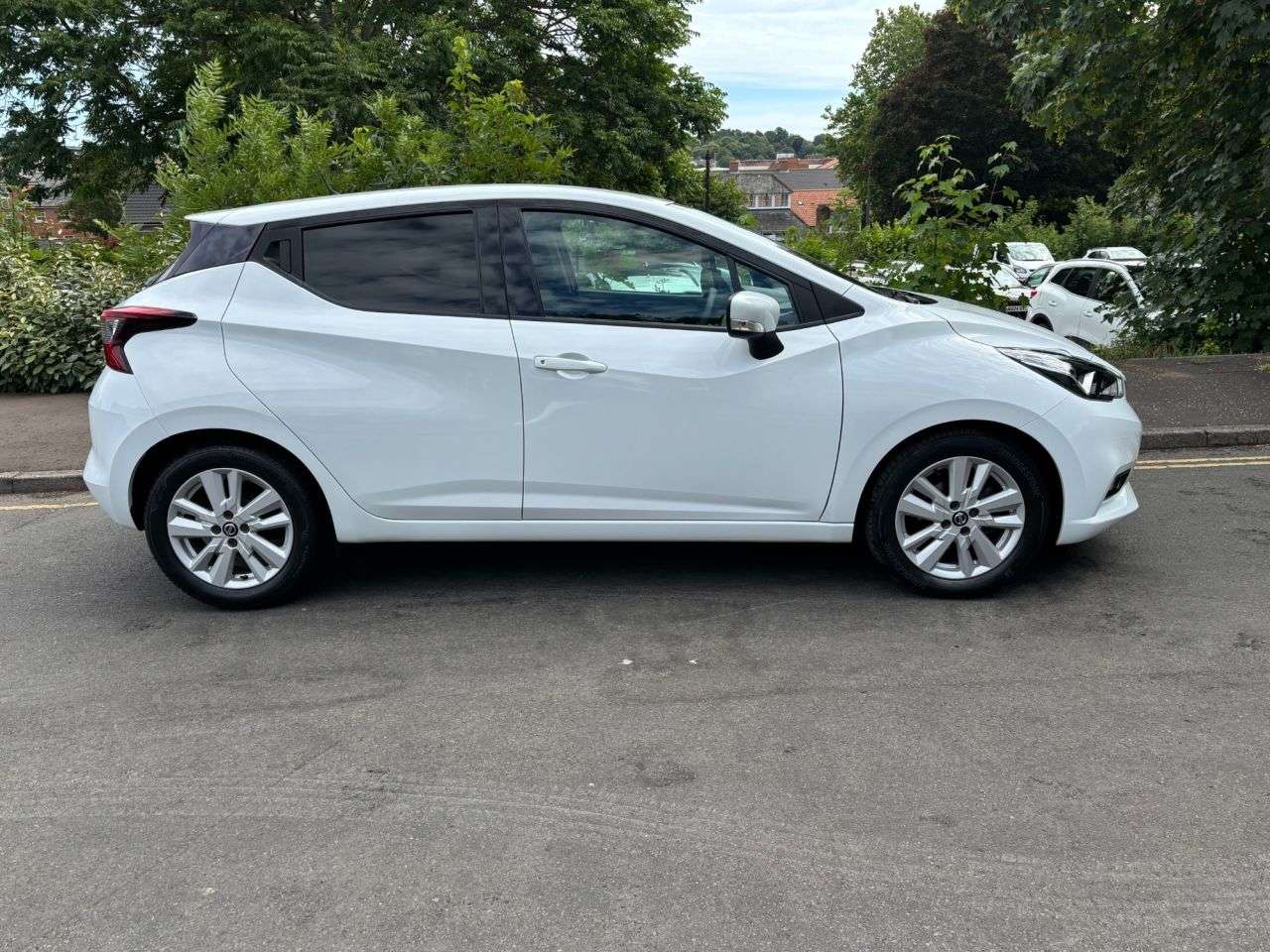 A 2020 NISSAN MICRA 1.0 IG-T Acenta Hatchback 5dr Petrol Manual Euro 6 (s/s) (100 ps) AUTO LIGH A 2020 NISSAN MICRA 1.0 IG-T Acenta Hatchback 5dr Petrol Manual Euro 6 (s/s) (100 ps) AUTO LIGH