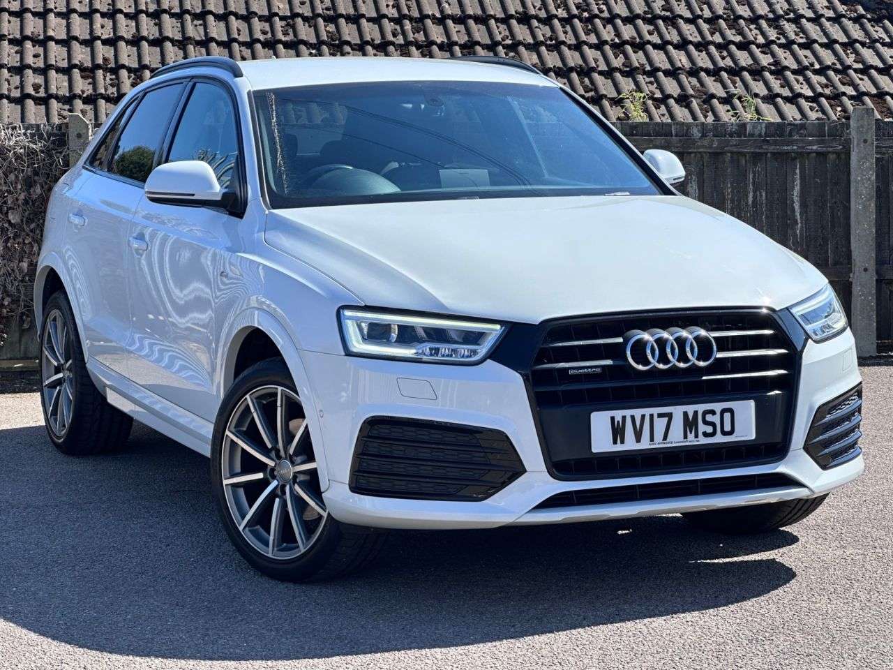 A 2017 AUDI Q3 2.0 TDI S line Plus SUV 5dr Diesel Manual quattro Euro 6 (s/s) (184 ps) A 2017 AUDI Q3 2.0 TDI S line Plus SUV 5dr Diesel Manual quattro Euro 6 (s/s) (184 ps)
