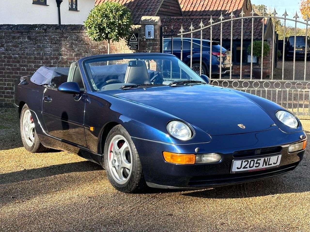 A 1999 PORSCHE 968 3.0 Convertible 2dr Petrol Manual (240 bhp) DRIVES EXCEPTIONALLY WELL MET B A 1999 PORSCHE 968 3.0 Convertible 2dr Petrol Manual (240 bhp) DRIVES EXCEPTIONALLY WELL MET B
