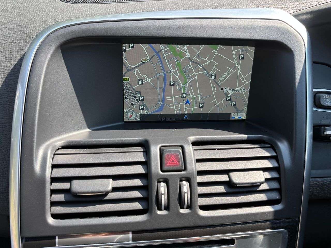2014 VOLVO XC60 2014 VOLVO XC60