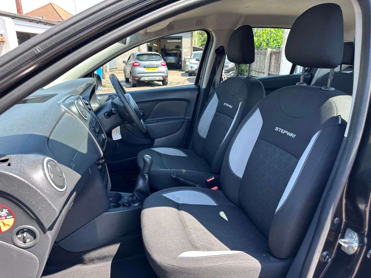 2015 DACIA SANDERO STEPWAY 2015 DACIA SANDERO STEPWAY