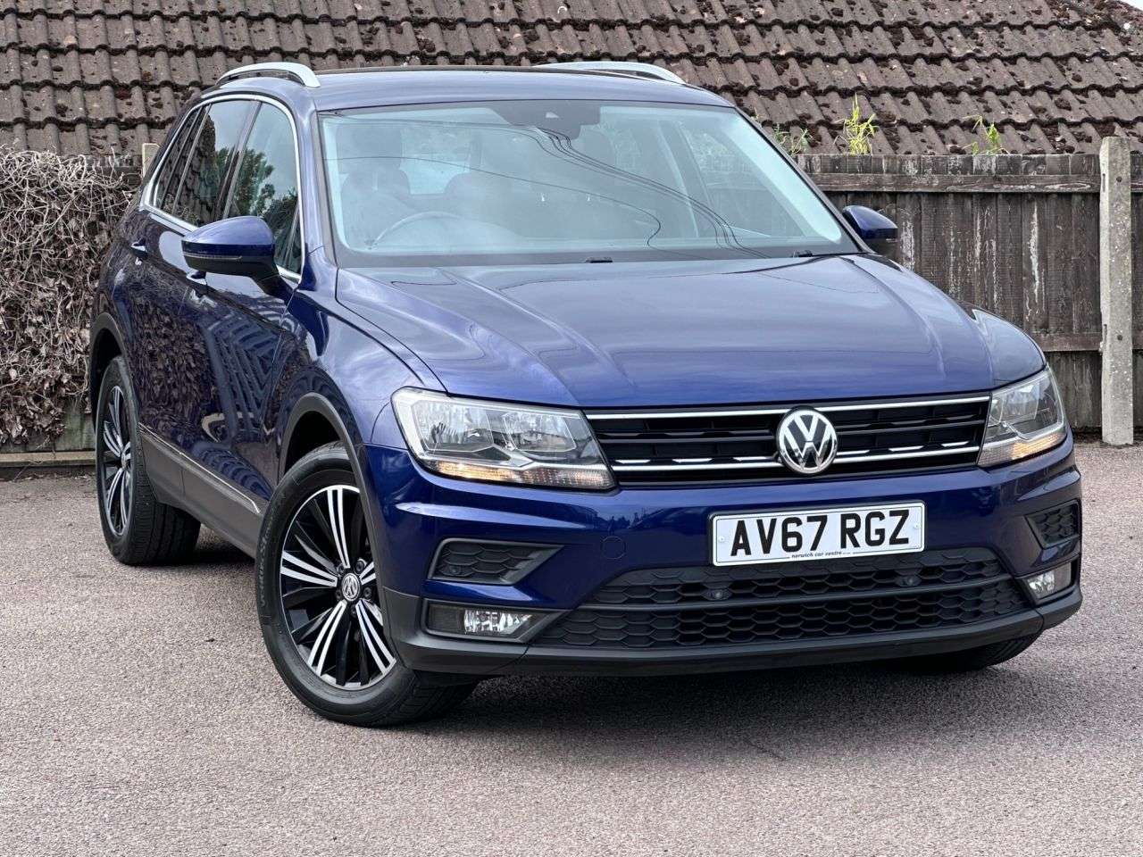 A 2017 VOLKSWAGEN TIGUAN 2.0 TDI SE Navigation SUV 5dr Diesel Manual Euro 6 (s/s) (150 ps) A 2017 VOLKSWAGEN TIGUAN 2.0 TDI SE Navigation SUV 5dr Diesel Manual Euro 6 (s/s) (150 ps)