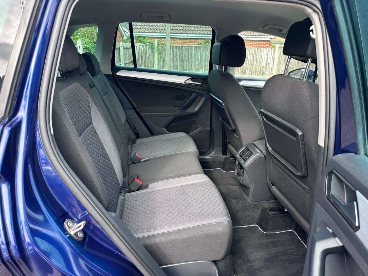 2017 VOLKSWAGEN TIGUAN 2017 VOLKSWAGEN TIGUAN