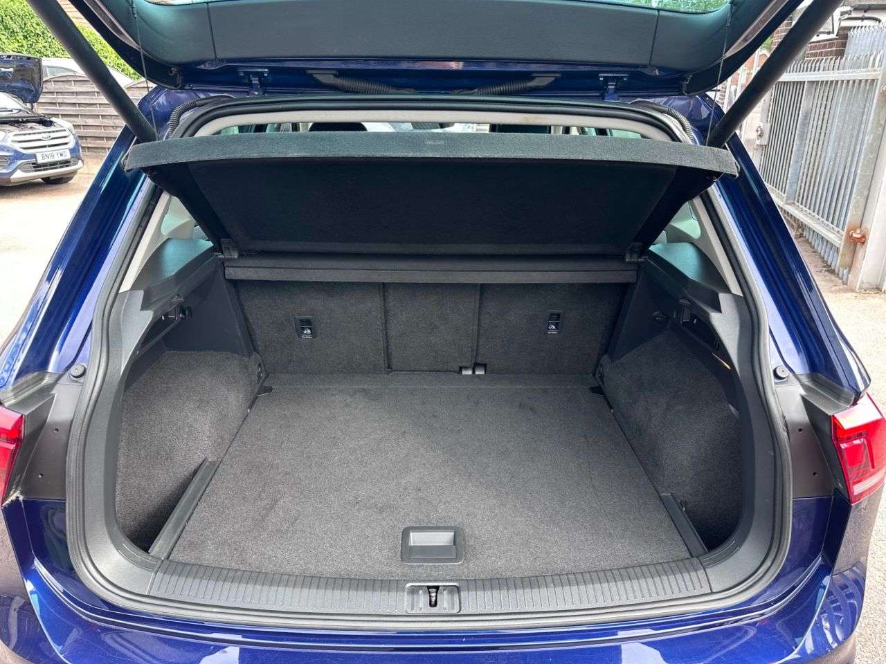 2017 VOLKSWAGEN TIGUAN 2017 VOLKSWAGEN TIGUAN