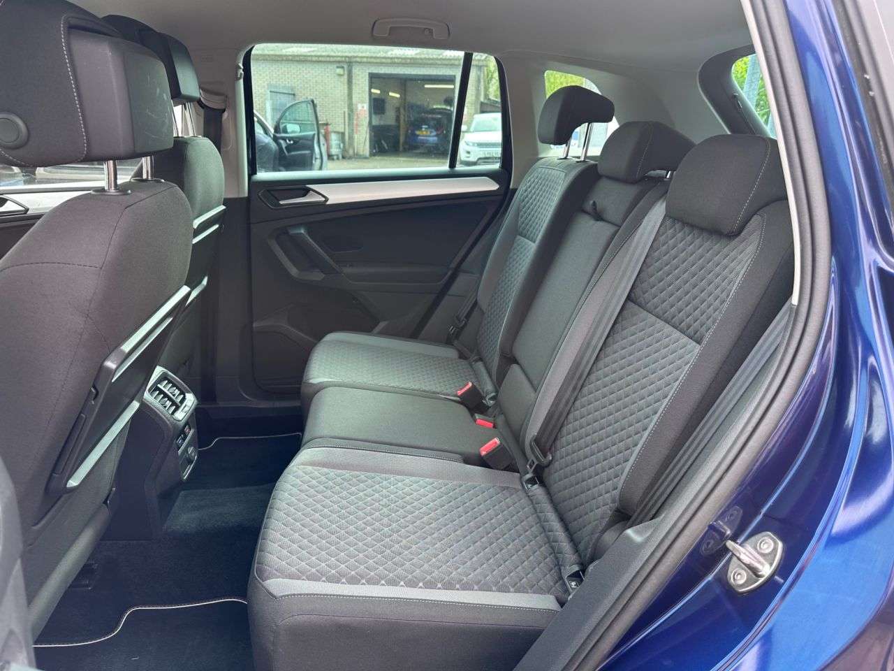 2017 VOLKSWAGEN TIGUAN 2017 VOLKSWAGEN TIGUAN