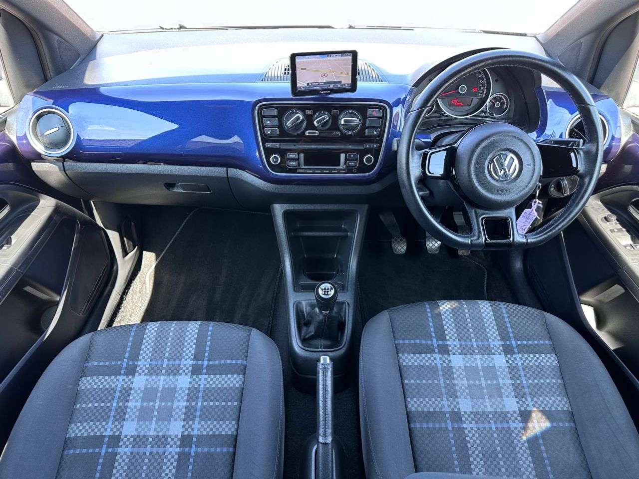 2015 VOLKSWAGEN UP! 2015 VOLKSWAGEN UP!