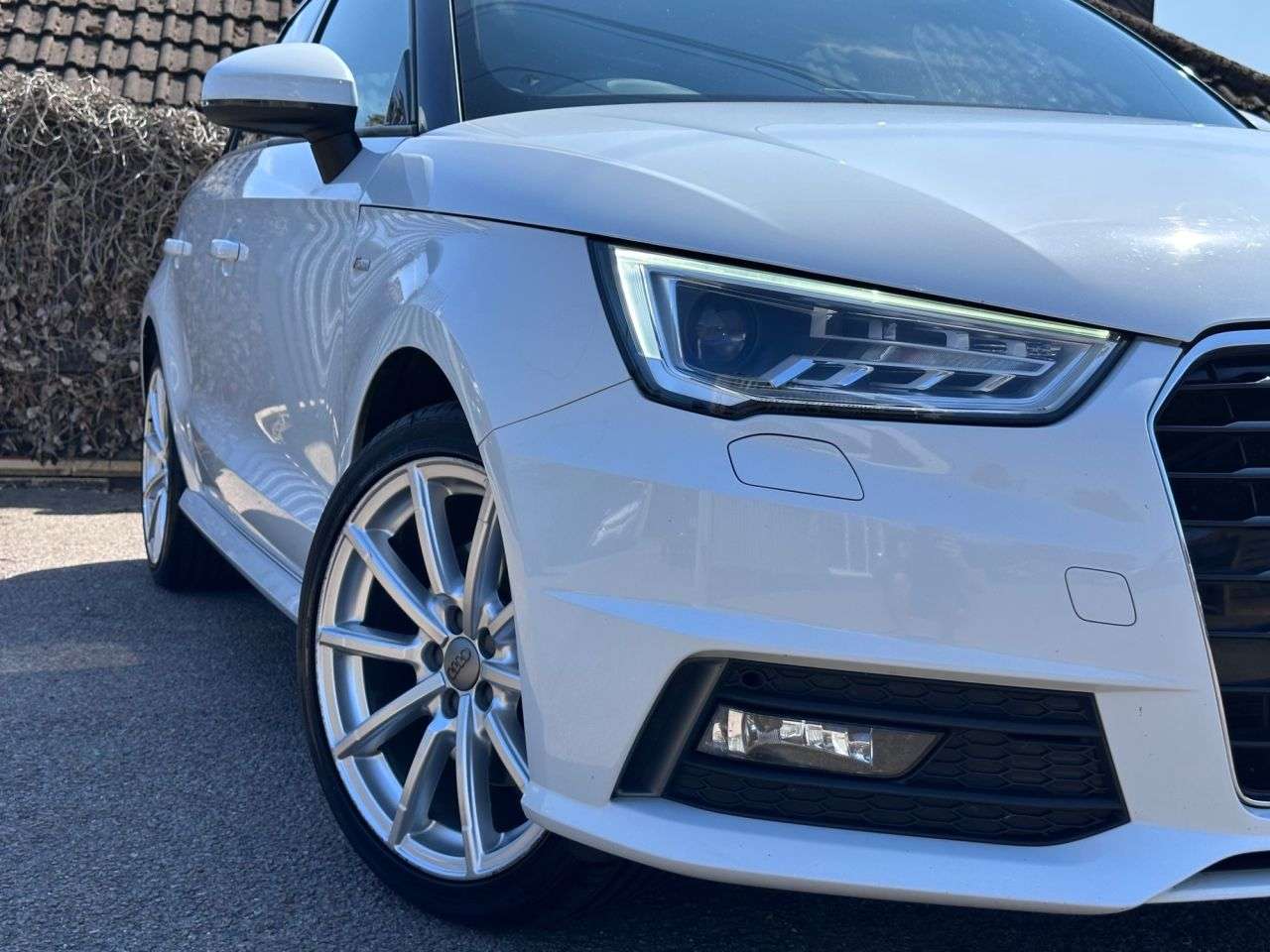 2017 AUDI A1 2017 AUDI A1