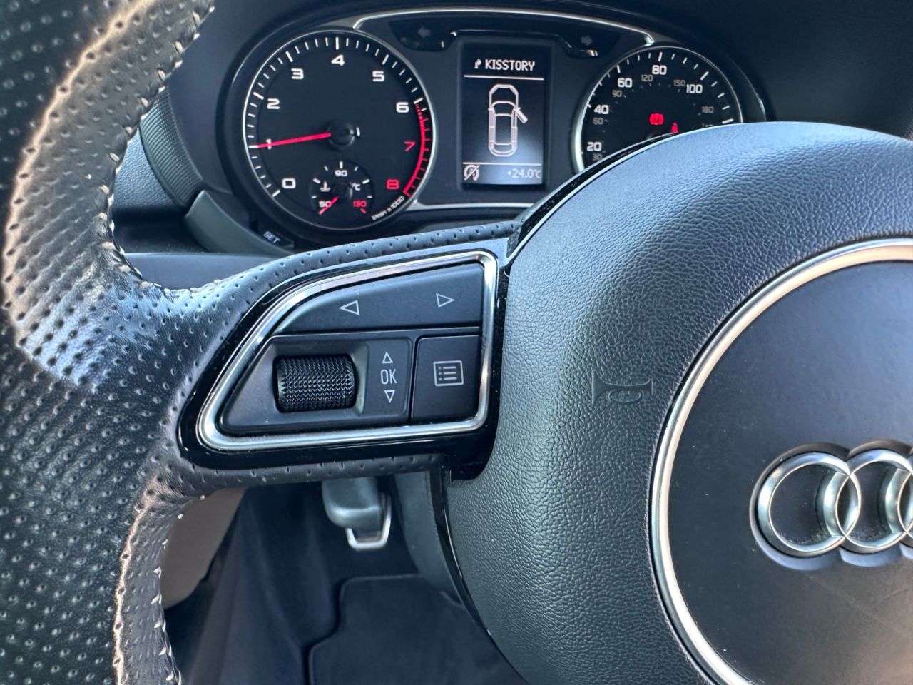 2017 AUDI A1 2017 AUDI A1
