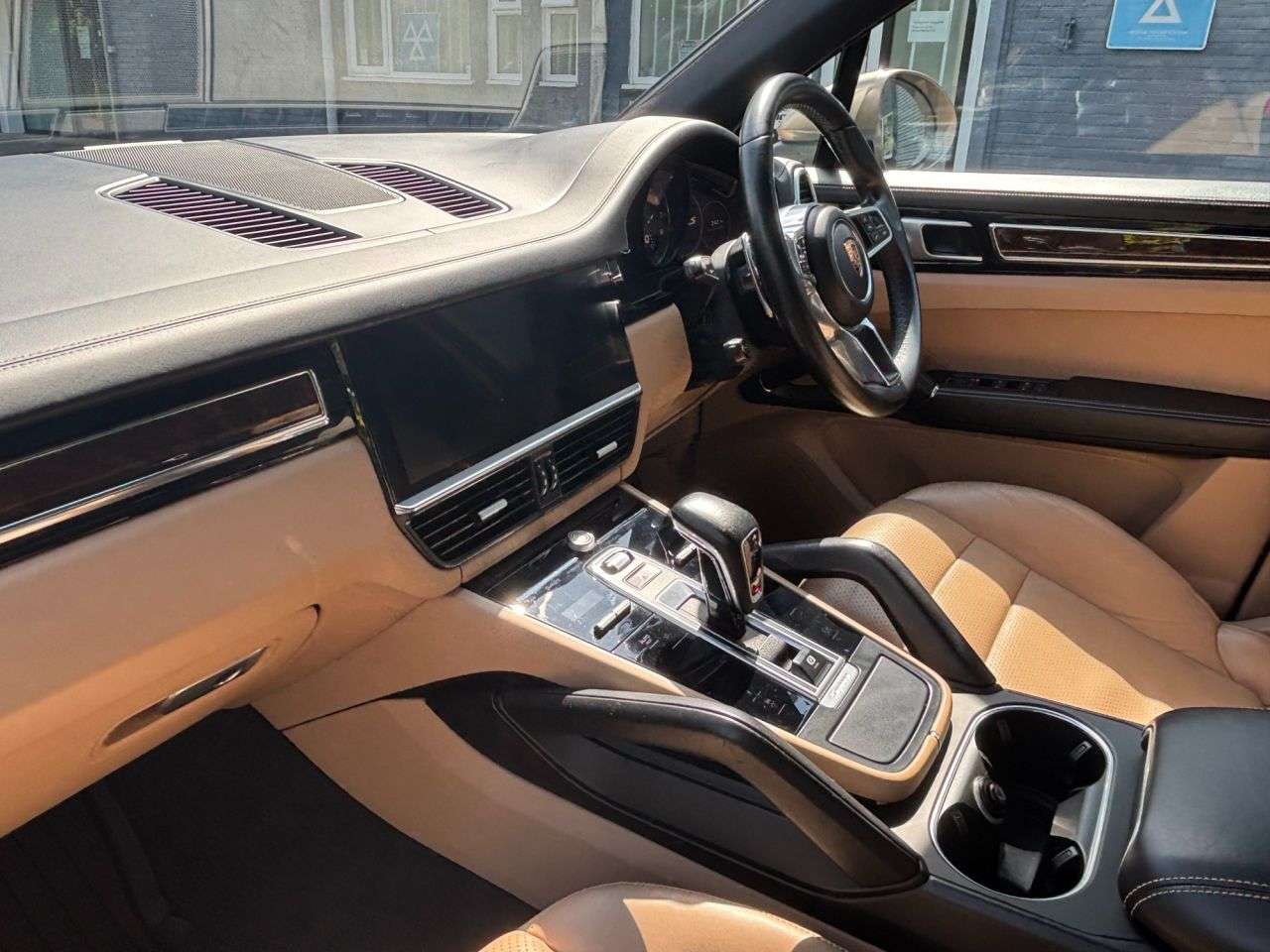 2019 PORSCHE CAYENNE 2019 PORSCHE CAYENNE