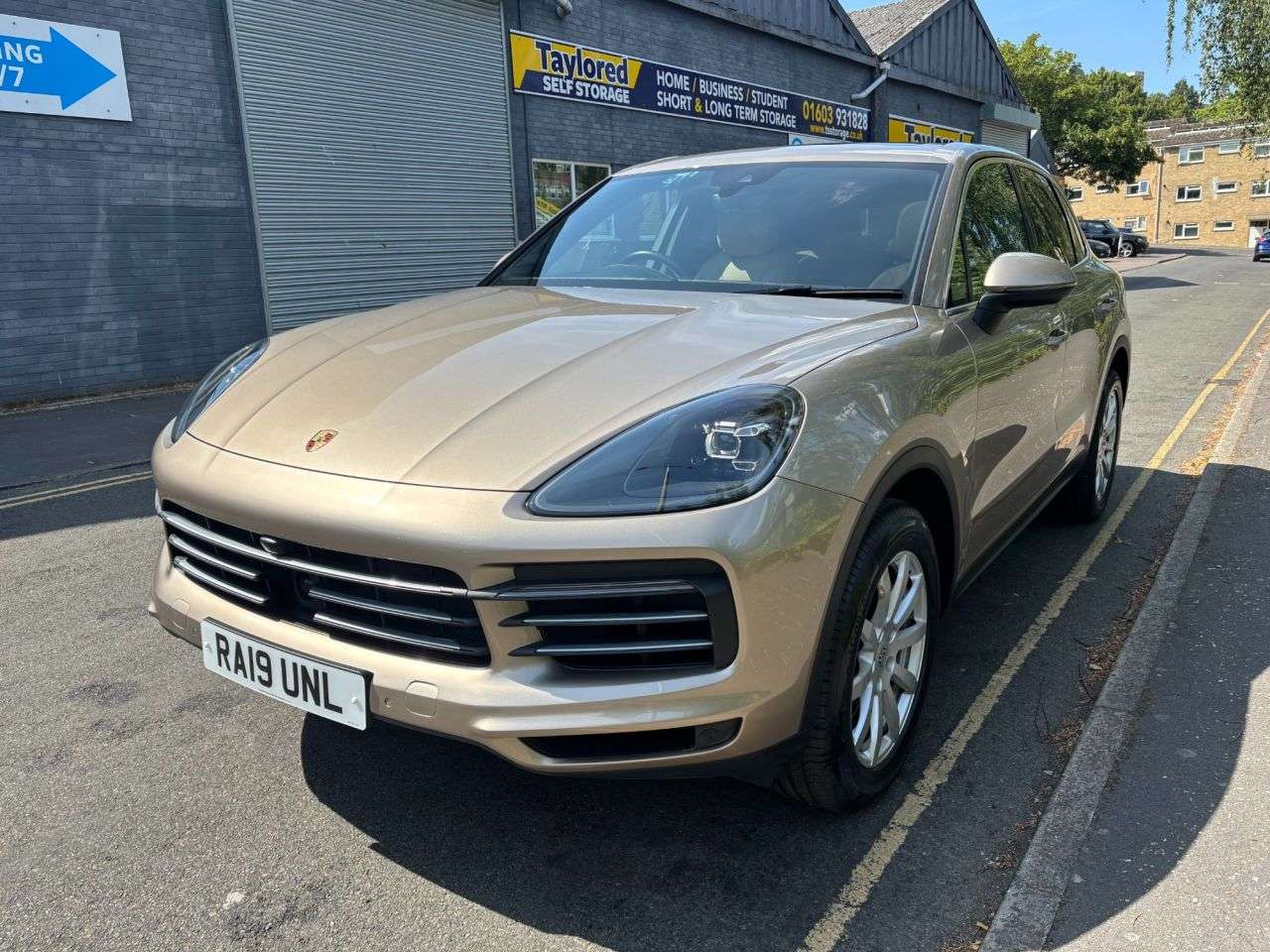 2019 PORSCHE CAYENNE 2019 PORSCHE CAYENNE