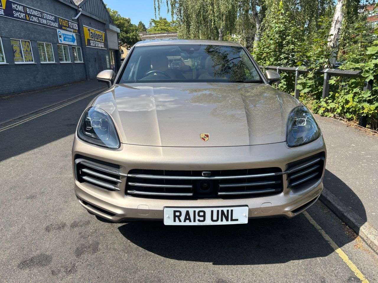 2019 PORSCHE CAYENNE 2019 PORSCHE CAYENNE