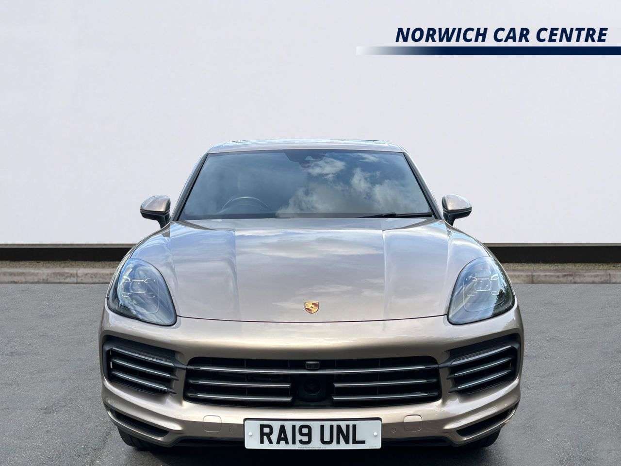 2019 PORSCHE CAYENNE 2019 PORSCHE CAYENNE