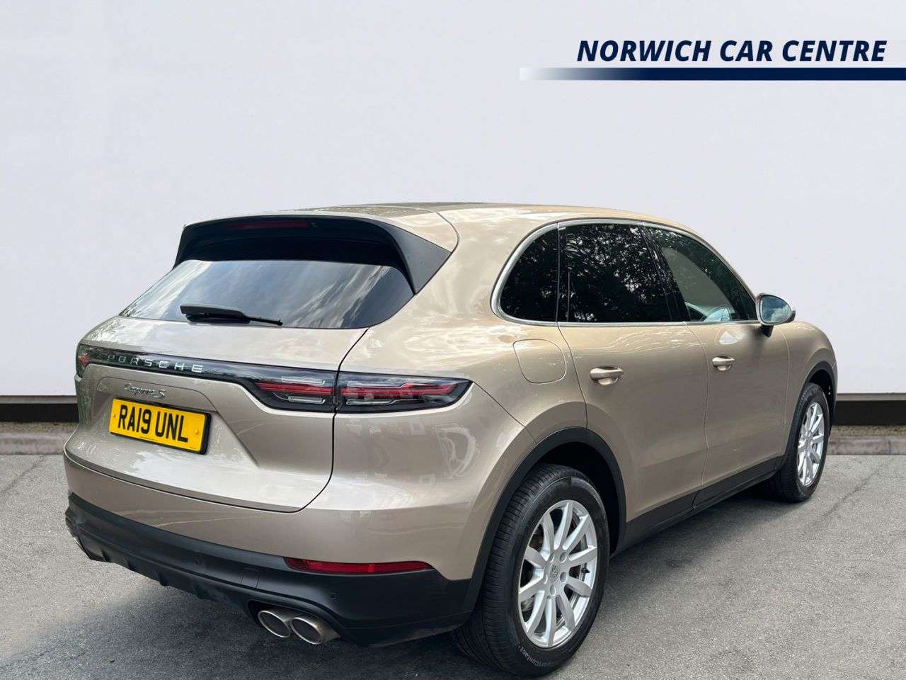 2019 PORSCHE CAYENNE 2019 PORSCHE CAYENNE