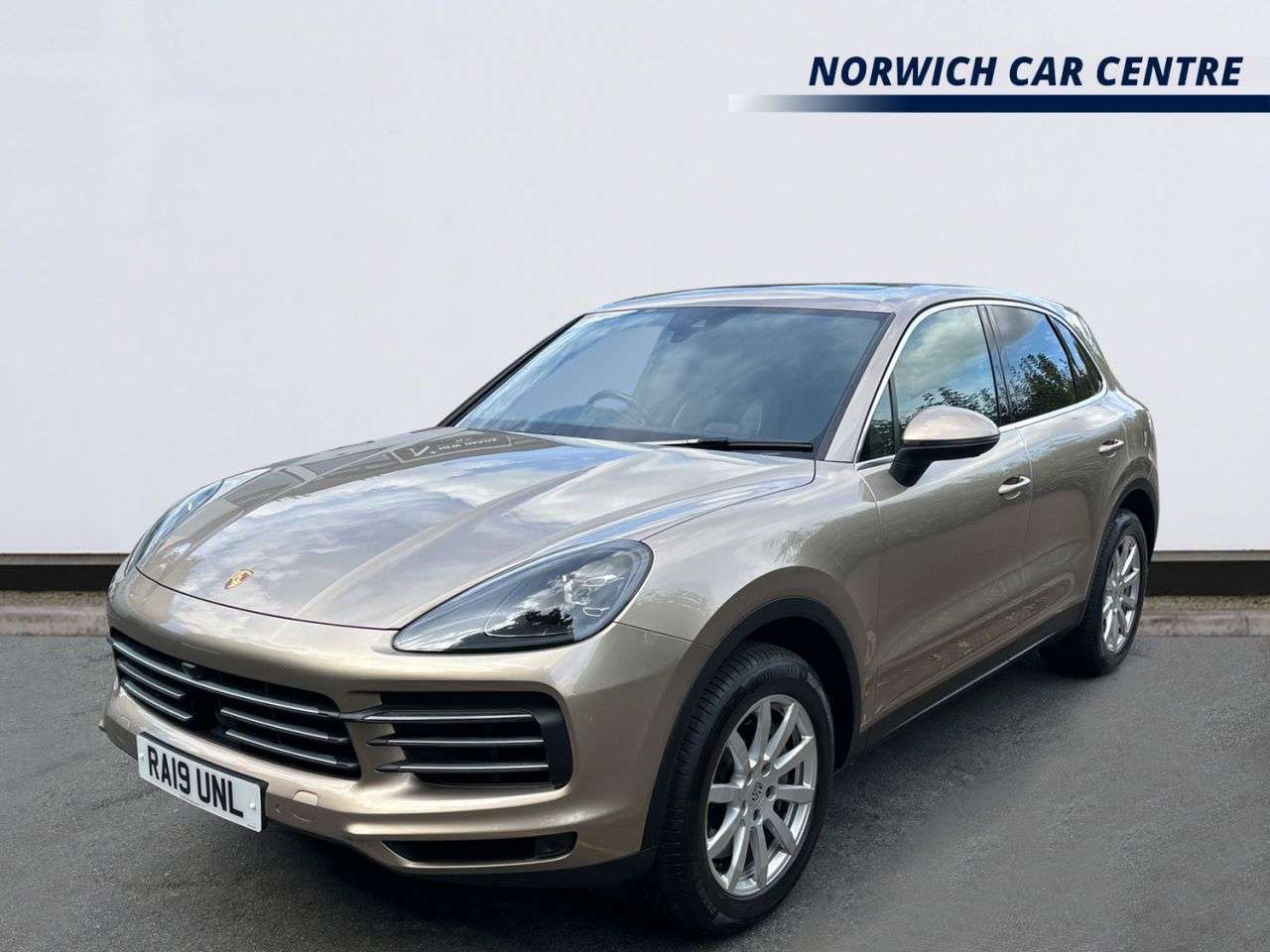 2019 PORSCHE CAYENNE 2019 PORSCHE CAYENNE