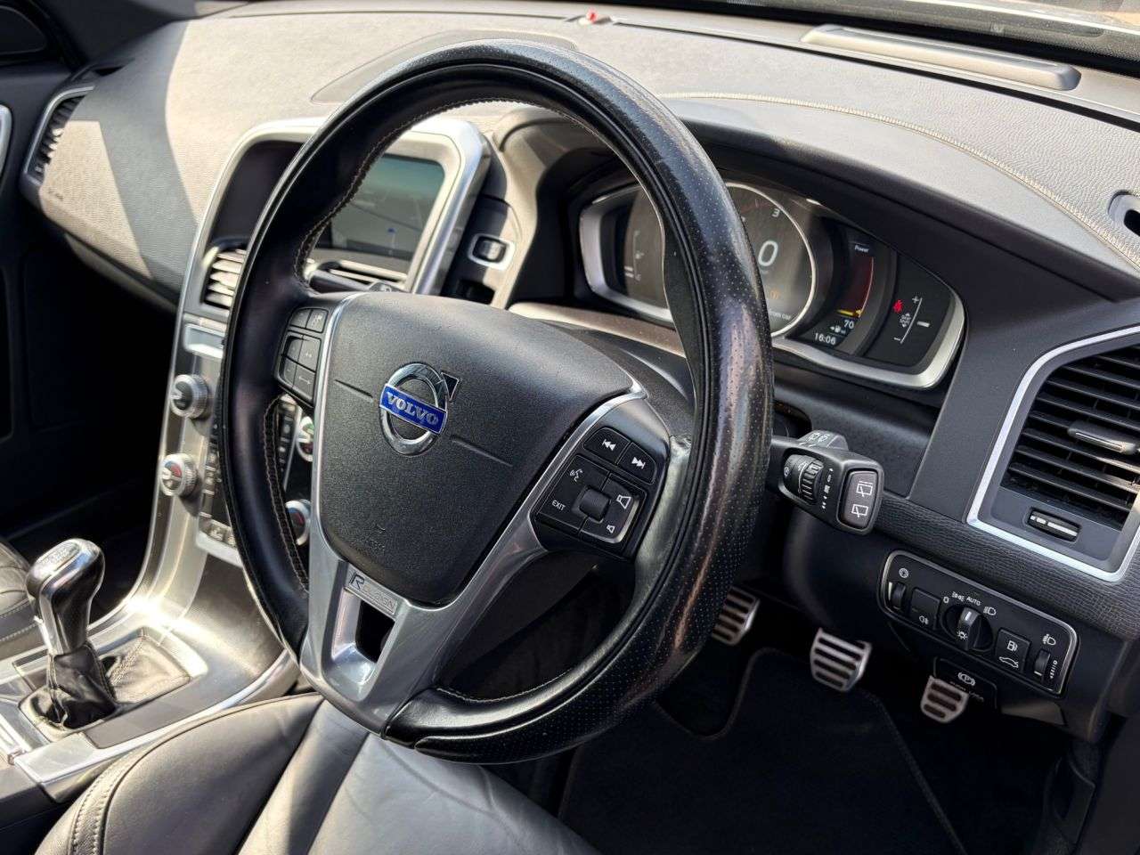 2014 VOLVO XC60 2014 VOLVO XC60