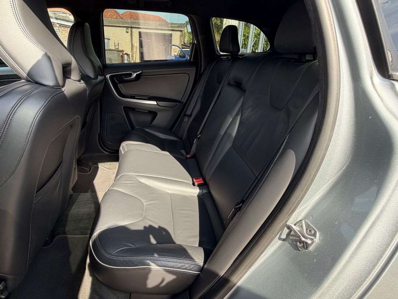 2014 VOLVO XC60 2014 VOLVO XC60