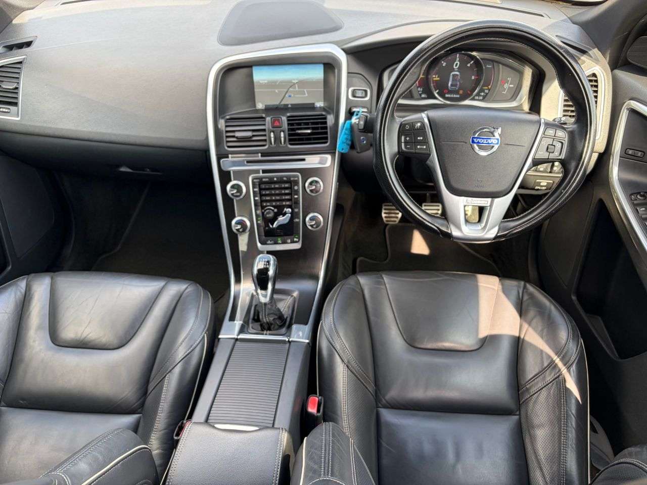 2014 VOLVO XC60 2014 VOLVO XC60
