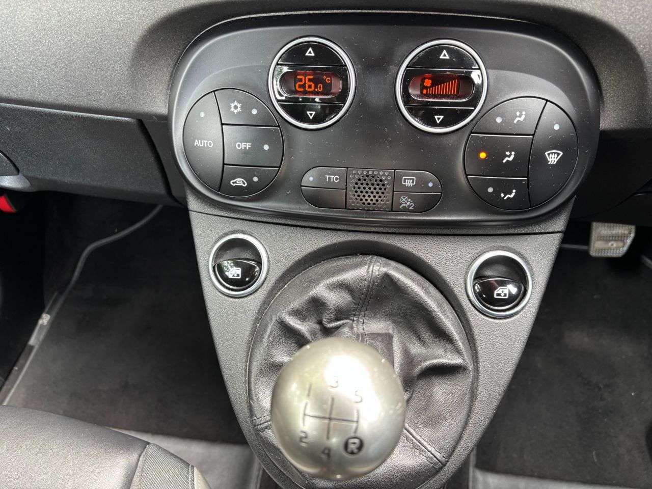 2017 ABARTH 595 2017 ABARTH 595