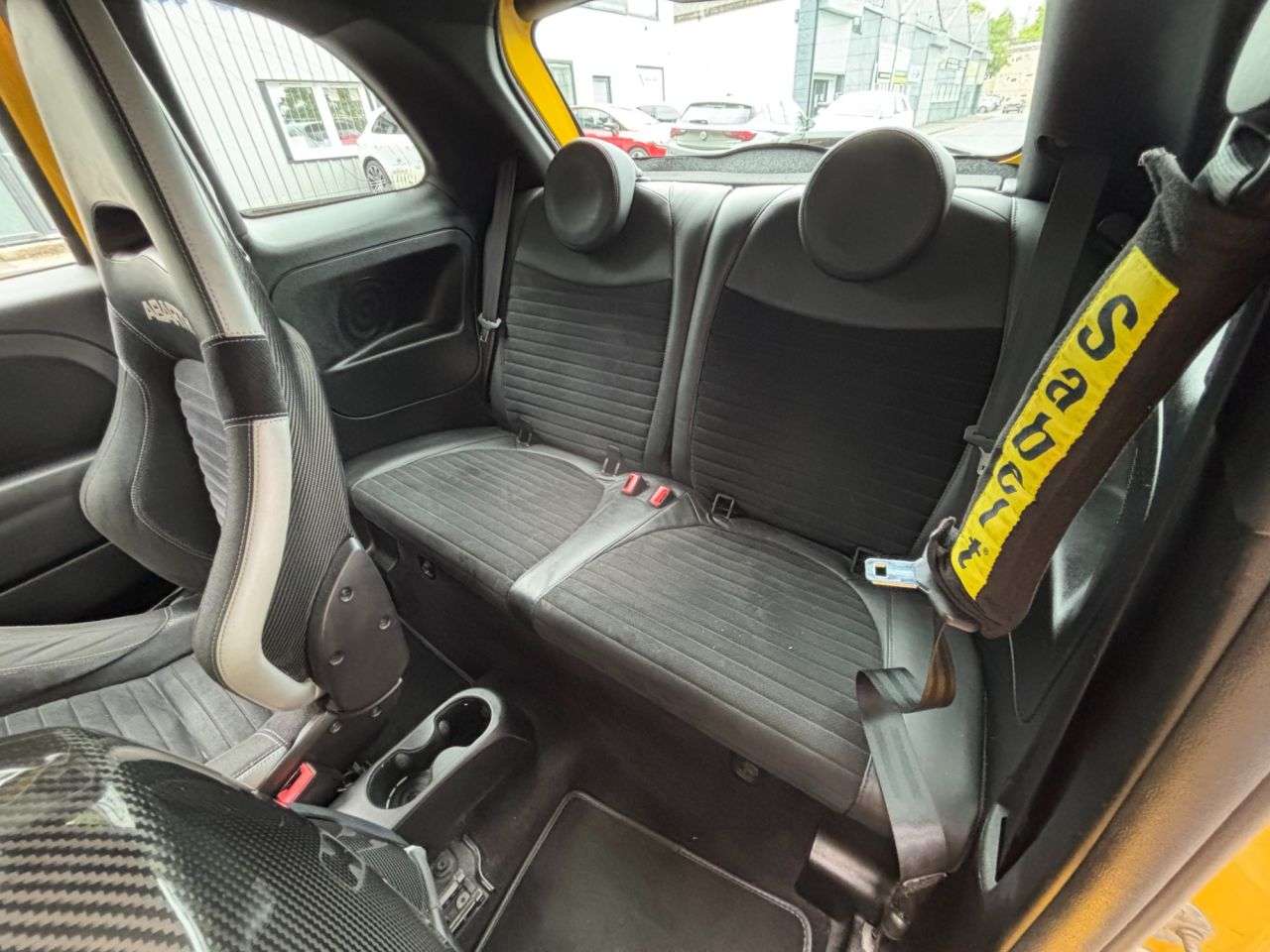 2017 ABARTH 595 2017 ABARTH 595