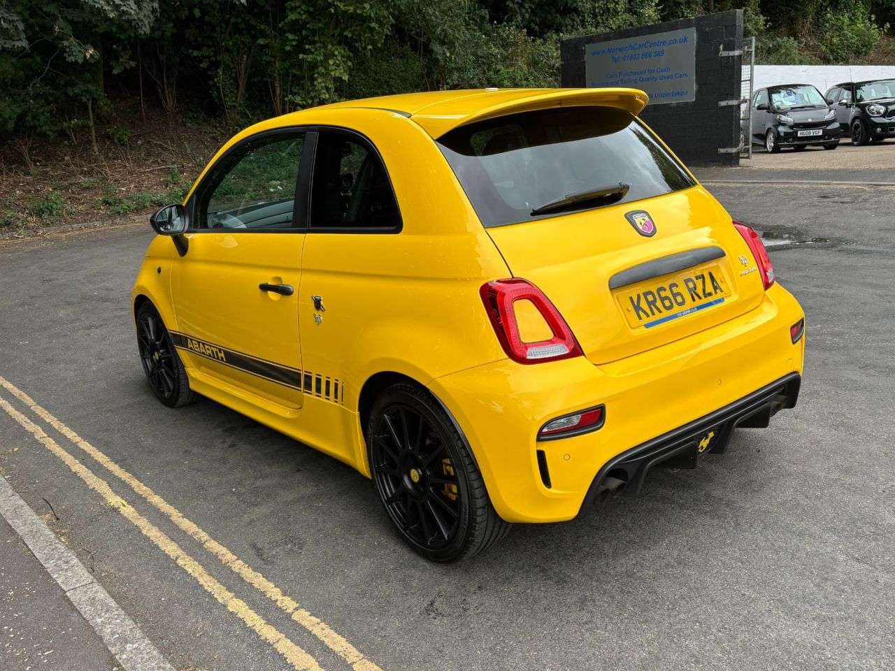 A 2017 ABARTH 595 1.4 T-Jet Competizione Hatchback 3dr Petrol Manual Euro 6 (180 bhp) XENON H A 2017 ABARTH 595 1.4 T-Jet Competizione Hatchback 3dr Petrol Manual Euro 6 (180 bhp) XENON H