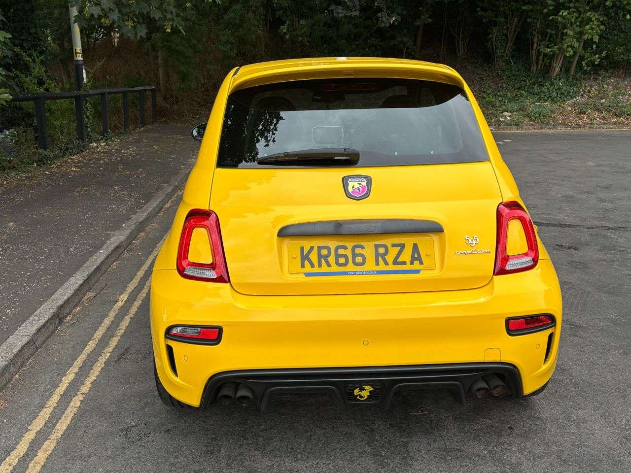 2017 ABARTH 595 2017 ABARTH 595
