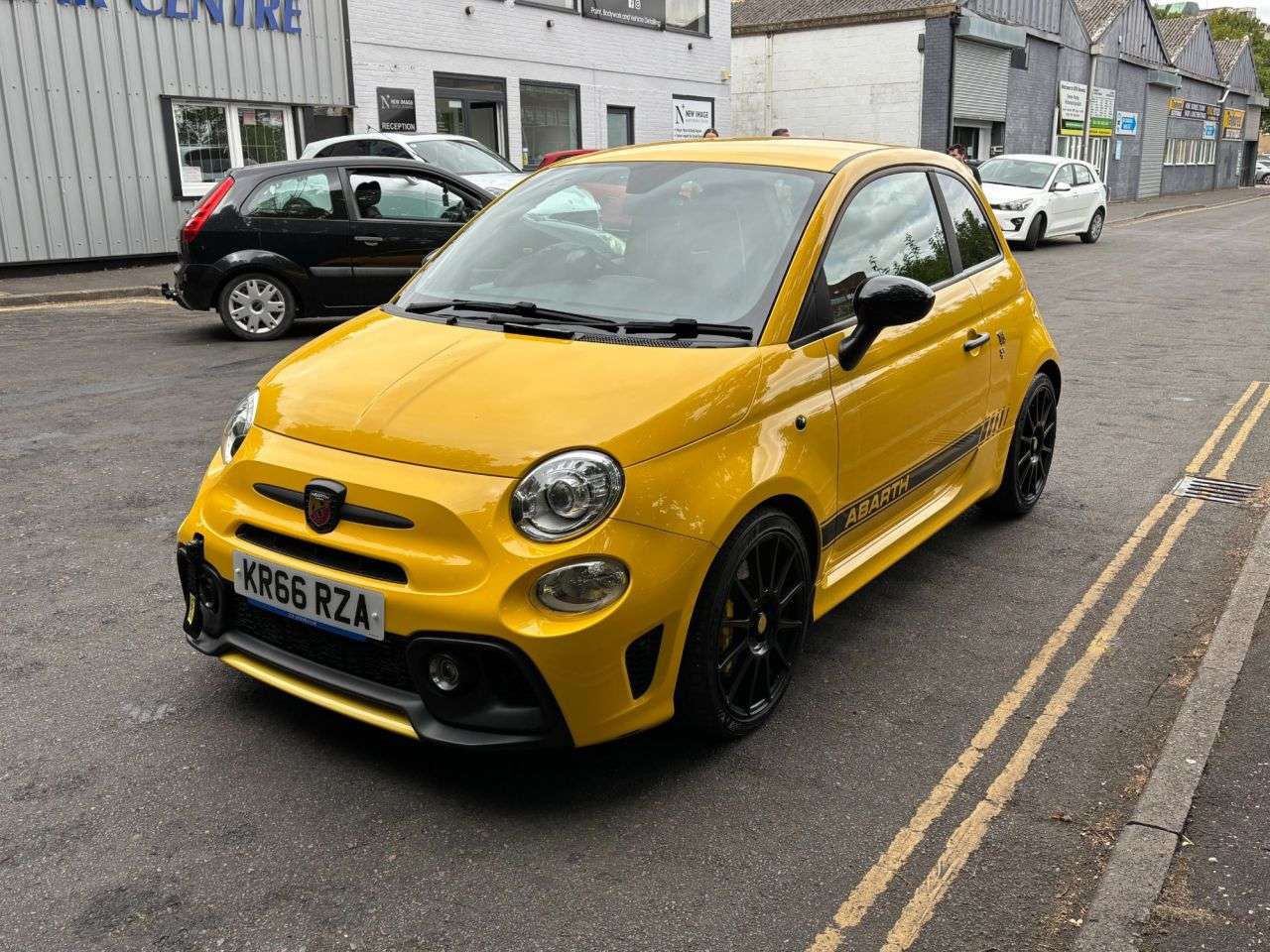 2017 ABARTH 595 2017 ABARTH 595