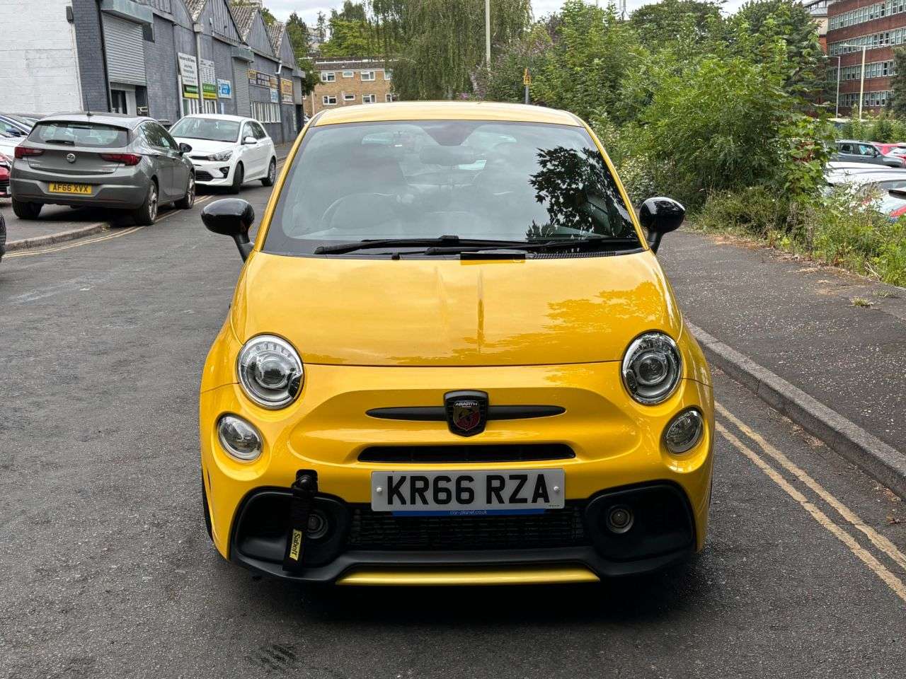 2017 ABARTH 595 2017 ABARTH 595