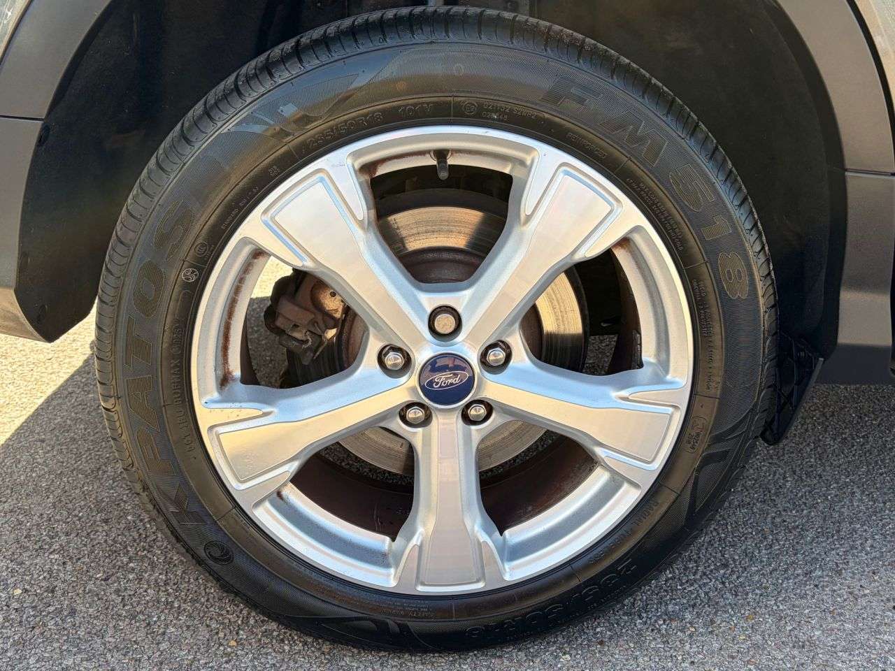 A 2017 FORD KUGA 2.0 TDCi Titanium X SUV 5dr Diesel Manual AWD Euro 6 (s/s) (180 ps) A 2017 FORD KUGA 2.0 TDCi Titanium X SUV 5dr Diesel Manual AWD Euro 6 (s/s) (180 ps)