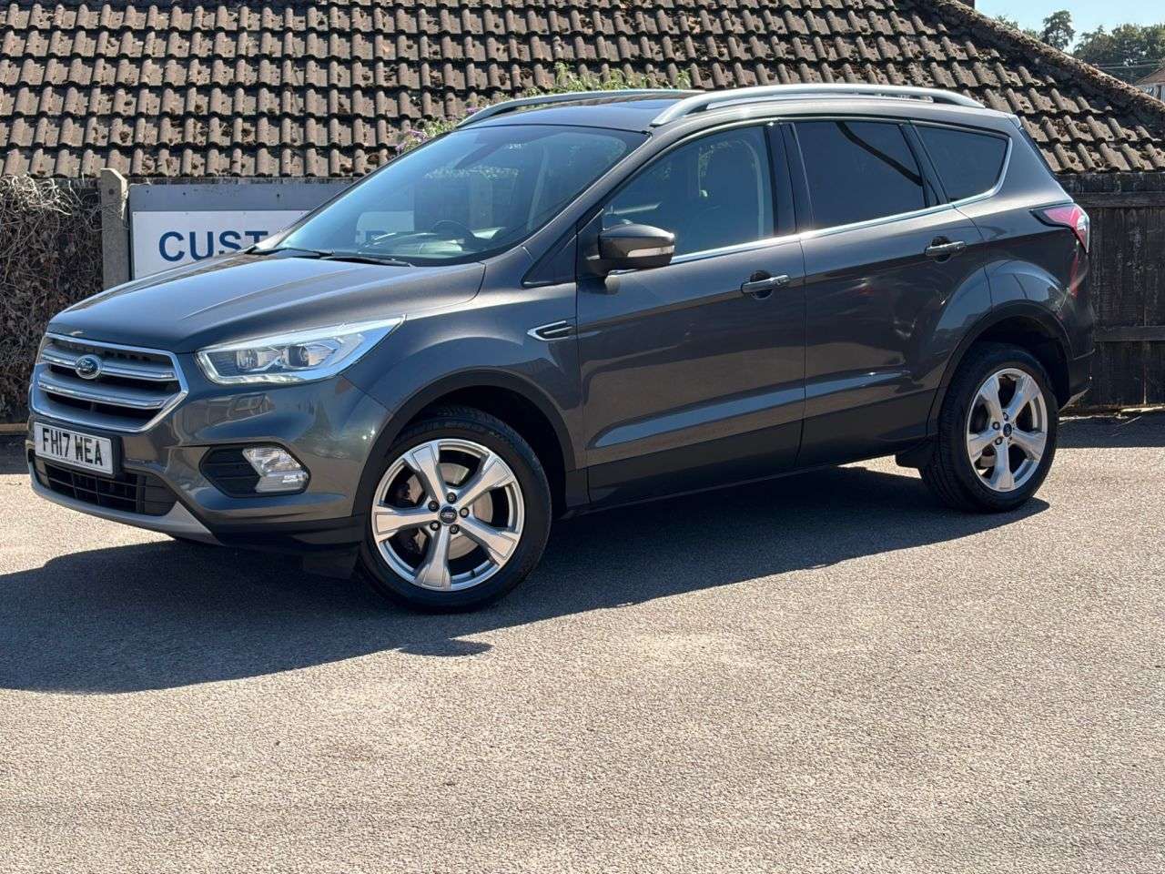 A 2017 FORD KUGA 2.0 TDCi Titanium X SUV 5dr Diesel Manual AWD Euro 6 (s/s) (180 ps) A 2017 FORD KUGA 2.0 TDCi Titanium X SUV 5dr Diesel Manual AWD Euro 6 (s/s) (180 ps)
