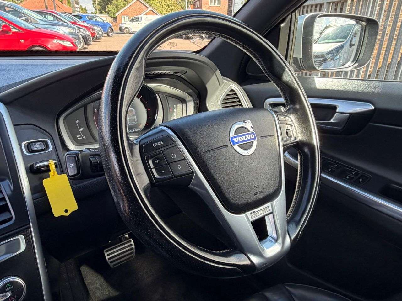 2014 VOLVO XC60 2014 VOLVO XC60