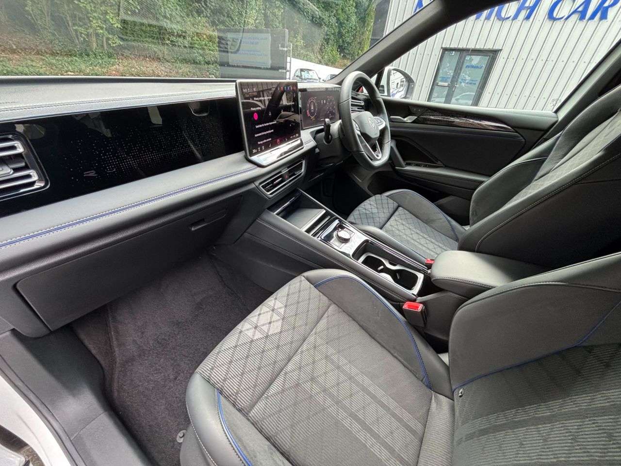 2024 VOLKSWAGEN TIGUAN 2024 VOLKSWAGEN TIGUAN