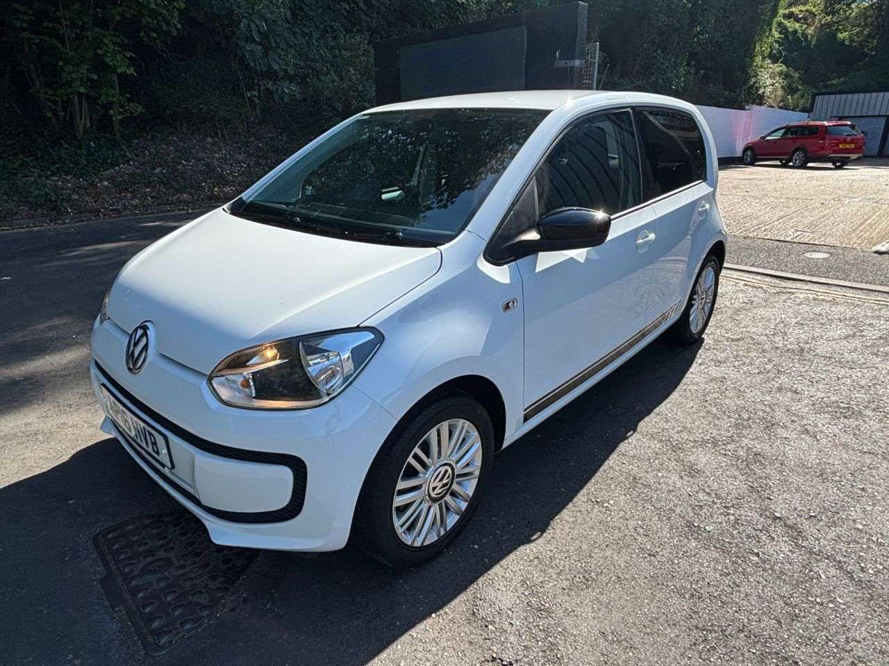 A 2016 VOLKSWAGEN UP! 1.0 Look up! Hatchback 5dr Petrol Manual Euro 6 (60 ps) DAB RADIO PRIVACY G A 2016 VOLKSWAGEN UP! 1.0 Look up! Hatchback 5dr Petrol Manual Euro 6 (60 ps) DAB RADIO PRIVACY G