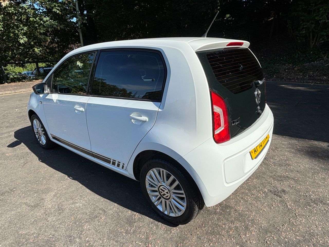 A 2016 VOLKSWAGEN UP! 1.0 Look up! Hatchback 5dr Petrol Manual Euro 6 (60 ps) DAB RADIO PRIVACY G A 2016 VOLKSWAGEN UP! 1.0 Look up! Hatchback 5dr Petrol Manual Euro 6 (60 ps) DAB RADIO PRIVACY G