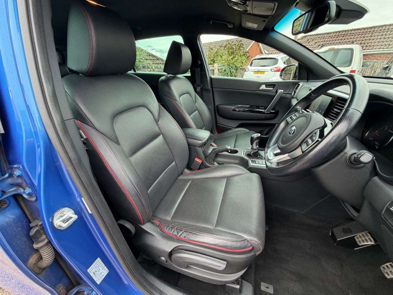 A 2019 KIA SPORTAGE 1.6 CRDi GT-Line SUV 5dr Diesel Manual Euro 6 (s/s) (134 bhp) A 2019 KIA SPORTAGE 1.6 CRDi GT-Line SUV 5dr Diesel Manual Euro 6 (s/s) (134 bhp)