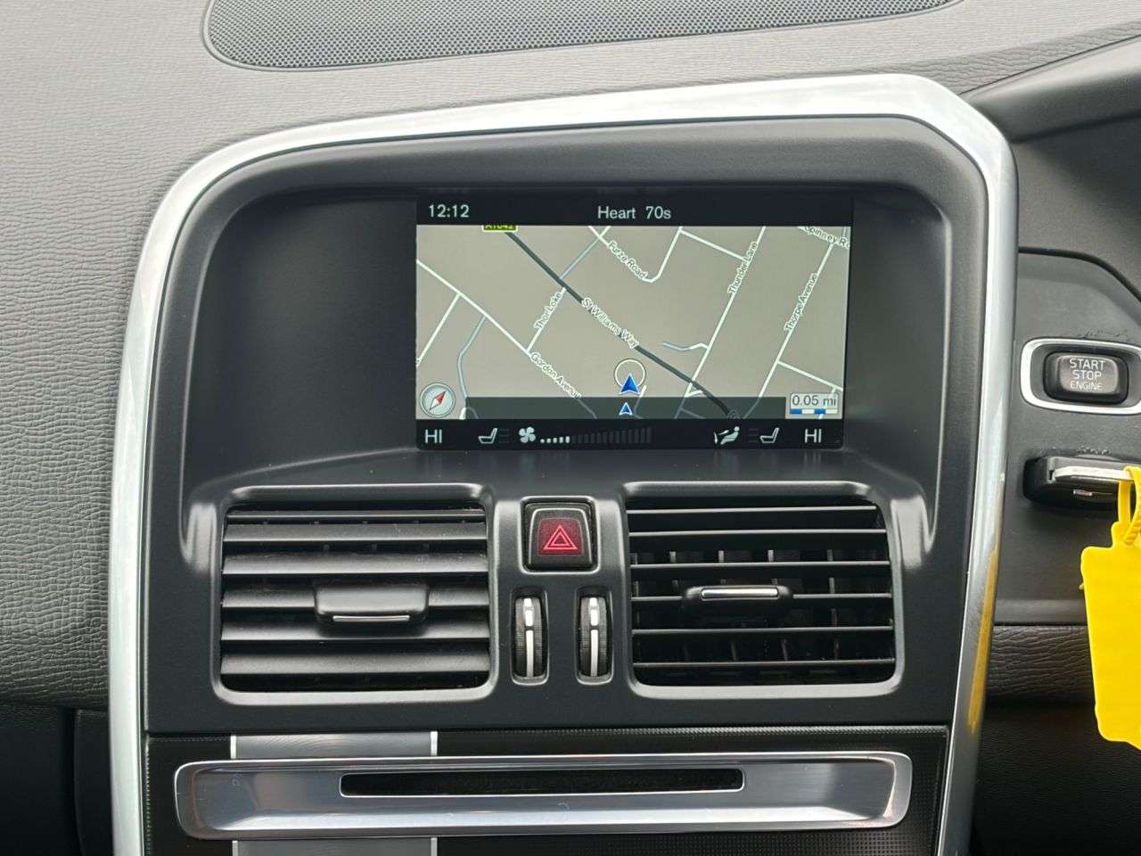 A 2016 VOLVO XC60 2.4 D4 R-Design Nav SUV 5dr Diesel Auto AWD Euro 6 (s/s) (190 ps) A 2016 VOLVO XC60 2.4 D4 R-Design Nav SUV 5dr Diesel Auto AWD Euro 6 (s/s) (190 ps)