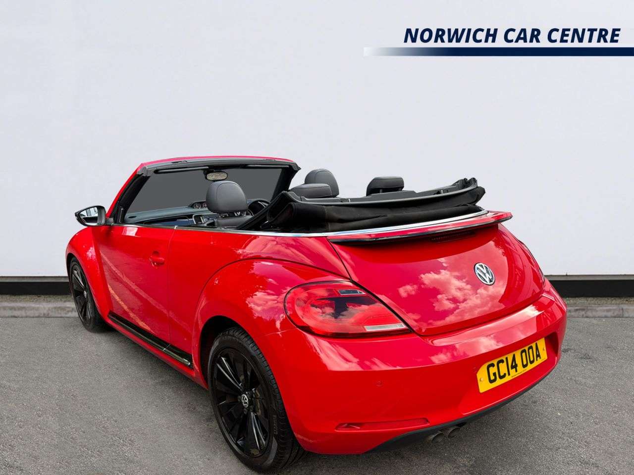A 2014 VOLKSWAGEN BEETLE 2.0 TDI Sport Cabriolet 2dr Diesel DSG Euro 5 (140 ps) FENDER MUSIC UPGRADE A 2014 VOLKSWAGEN BEETLE 2.0 TDI Sport Cabriolet 2dr Diesel DSG Euro 5 (140 ps) FENDER MUSIC UPGRADE